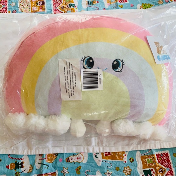 NWT Pillow Rainbow Super Soft and Extra Large size. - Picture 6 of 9